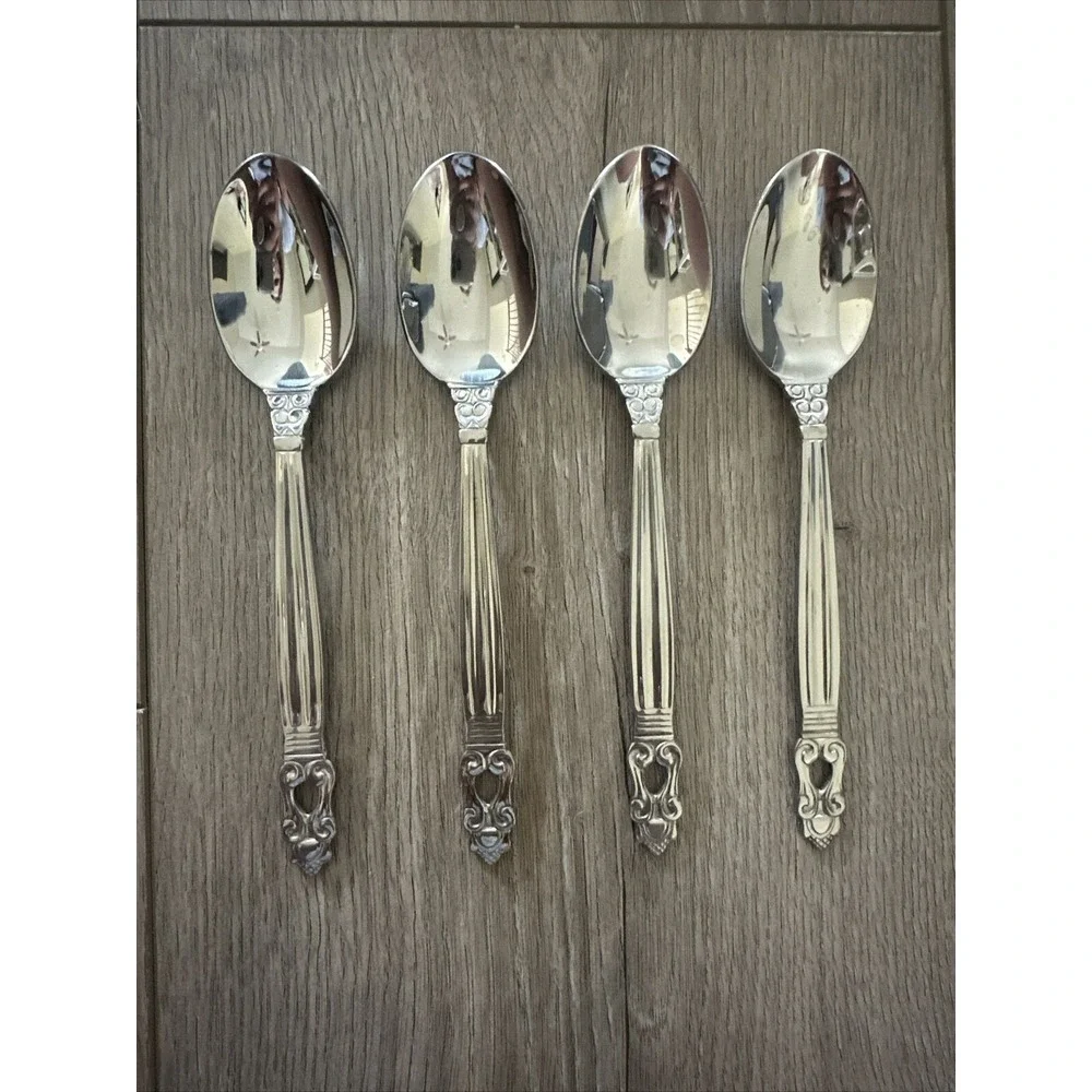 4 Towle Stainless‎ Steel 18/10 KING GUSTAV Teaspoons China